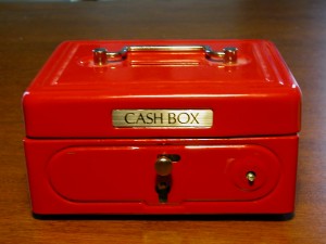 Cash box